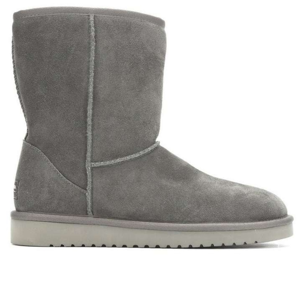 WOMEN'S KOOLABURRA BY UGG CLASSIC SHORT WINTER BOOTS size 4